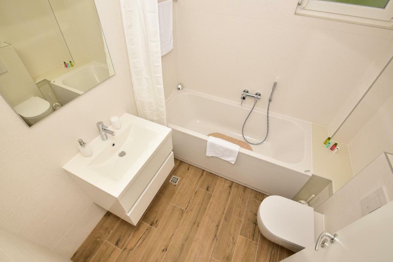 Apartment Ricca Seaview Makarska Exterior foto